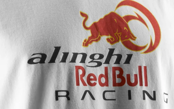 LOGO TEE