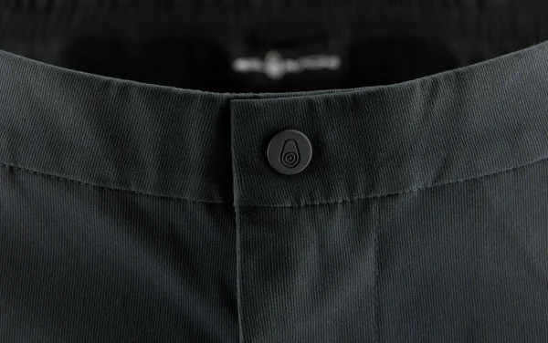RACE EDITION TECH PANT