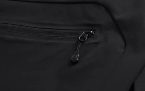 SPRAY T8 SHORTS