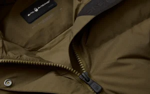 W RACE EDITION DOWN COAT