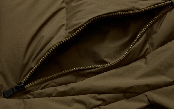 W RACE EDITION DOWN COAT